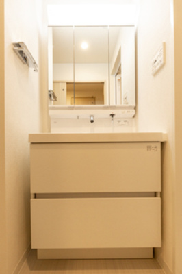 【洗面所】 | メゾンドリーヴ両国 | ※写真は同タイプ住戸です。