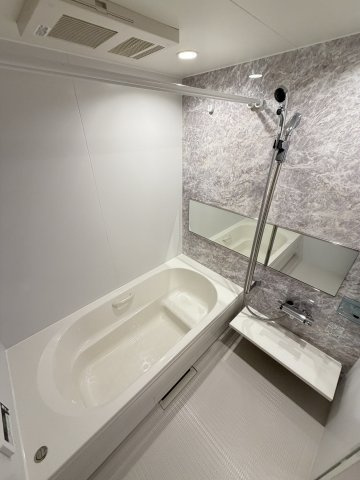 Ｍａｉｓｏｎ　Ｓａｒｋｌａｎｄ　メゾンサークランドの浴室|★追炊き・浴室乾燥機付きのお風呂★家具家電付きの物件です★