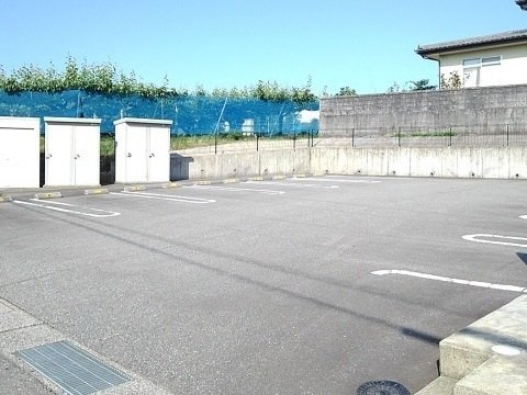 ヴァンクールの駐車場