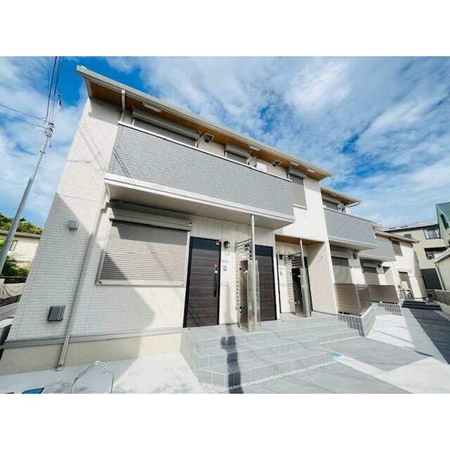 茅ヶ崎市東海岸北１丁目のアパート
