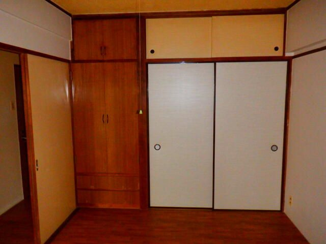 光ハイツの収納