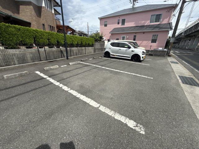 グリーンコーポ尾上の松の駐車場