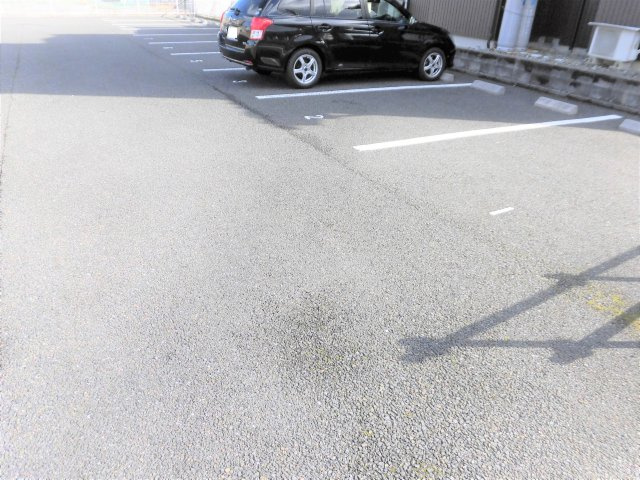クラスターサウスの駐車場