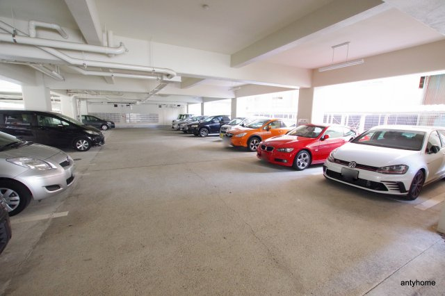 シャトー西梅田マンション　仲介手数料無料の駐車場