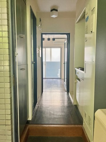 ロンスター三軒茶屋の玄関
