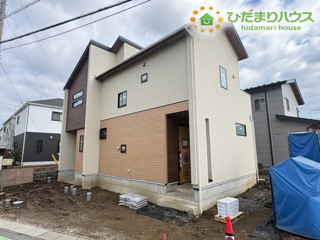 本庄市中央２丁目　新築一戸建て　ブルーミングガーデン　01
