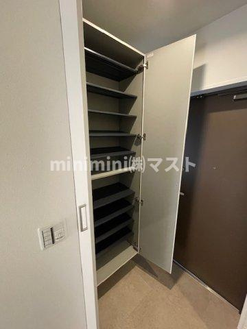 フロンティアタワー難波EASTの収納