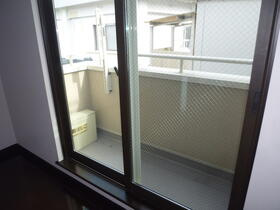 笹塚3丁目戸建 のバルコニー