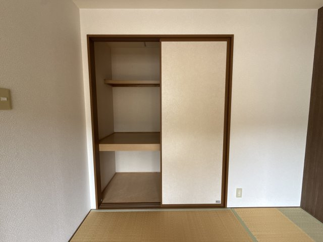 グレイスコート　C棟の収納