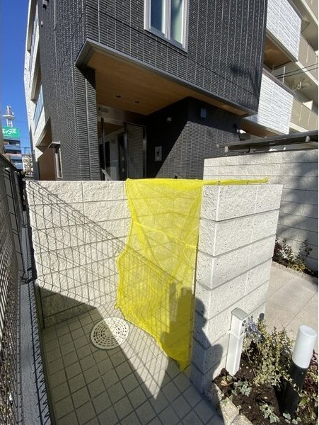 Phoenixのその他|敷地内ごみ置き場です
