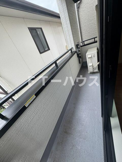 Ｓｕｍａｉ－ｔｏ市川市大洲０１のバルコニー
