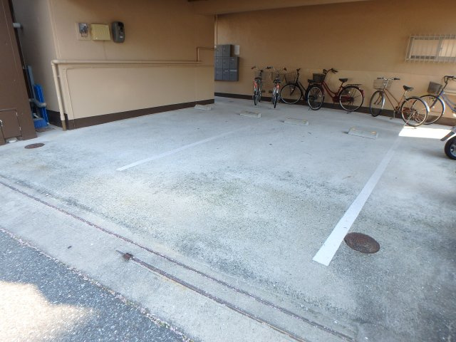【駐車場】 | ルプリーズ西宮北口