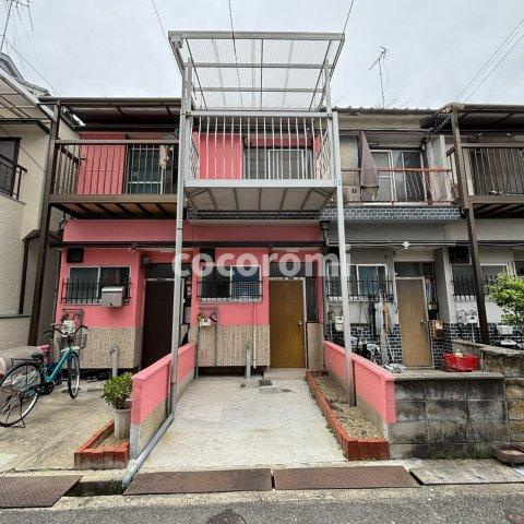 田井西町テラスのエントランス