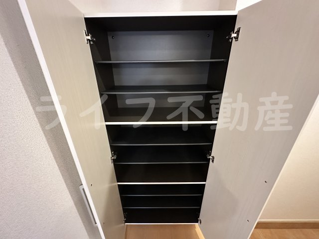セレスコート花園の収納|収納豊富です