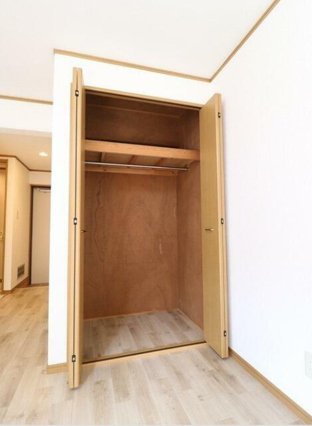 横浜市戸塚区上倉田町の賃貸マンションの収納
