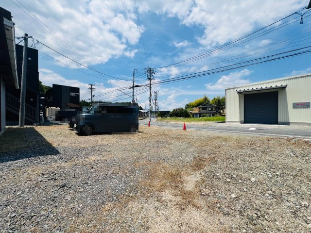 【駐車場】 | 倉庫付き戸建　双葉郡富岡町大字小浜字中央　インナーバルコニー　4LDK