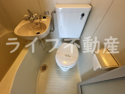 センチュリーロイヤル小阪のトイレ|シンプルで使いやすいトイレです