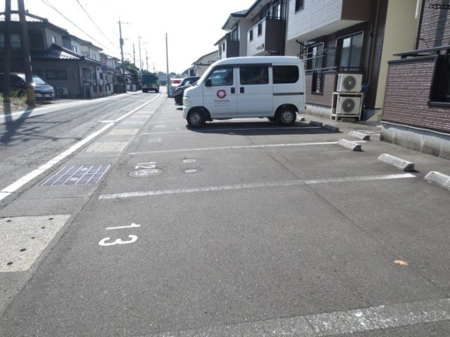 【その他共用部分】 | ハピネス本郷Ⅱ | 駐輪場