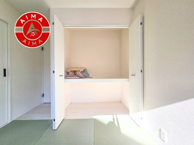 福岡市西区野方5丁目第1-2棟（2号棟）の内観：施工例|収納には困りません。