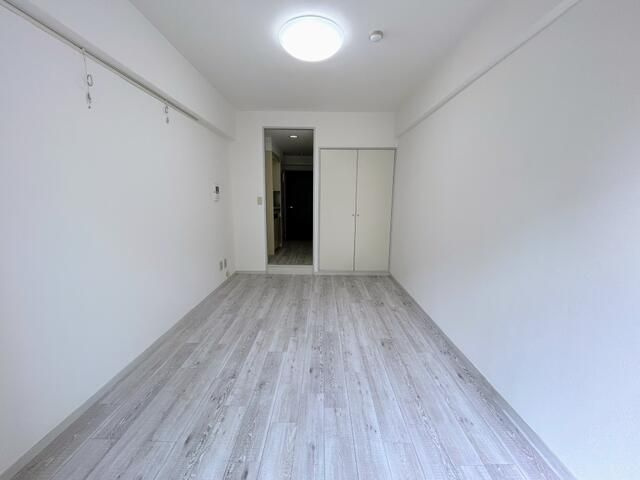 グリーンロード中台の寝室