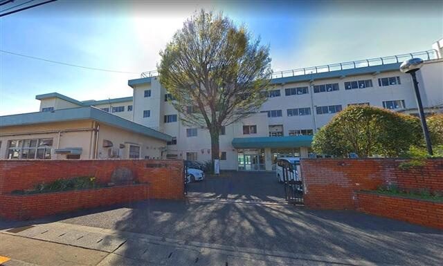 日野市立大坂上中学校まで500m