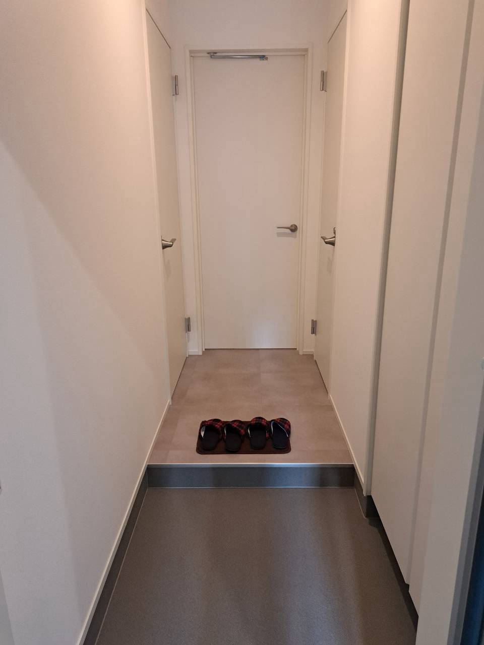 グランクリュ小新の玄関