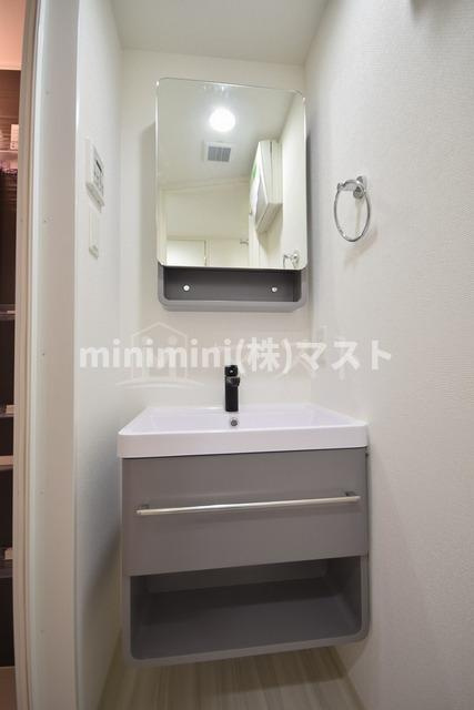 セレニテ梅田ルフレの洗面所