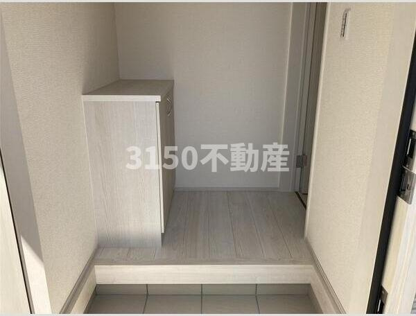 リーブルファイン西川手の玄関