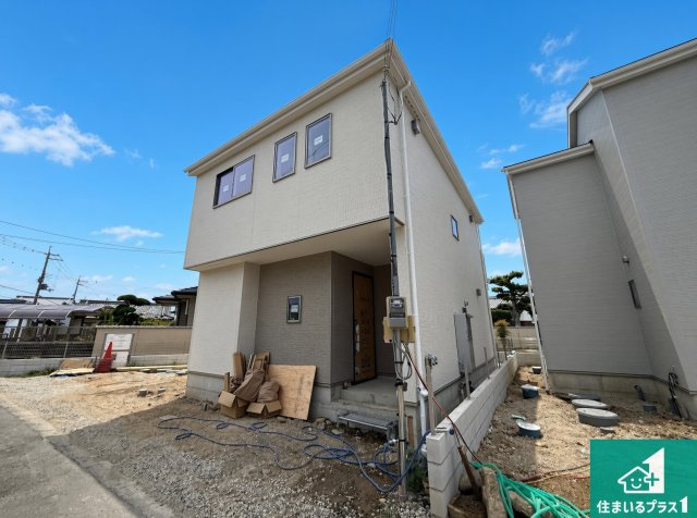 泉佐野市上瓦屋　第1期　新築一戸建ての外観|現在建築中！落ち着いた街並みで新生活を始めることが出来そう！周辺の物件も併せてご紹介させて頂きます！