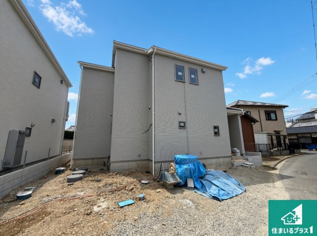 泉佐野市上瓦屋　第1期　新築一戸建ての外観|周辺は落ち着いた街並みの住宅地！子育てがしやすい住環境です！まだ未完成ですが、現地でしかわからない事もございます。是非一度ご覧ください。