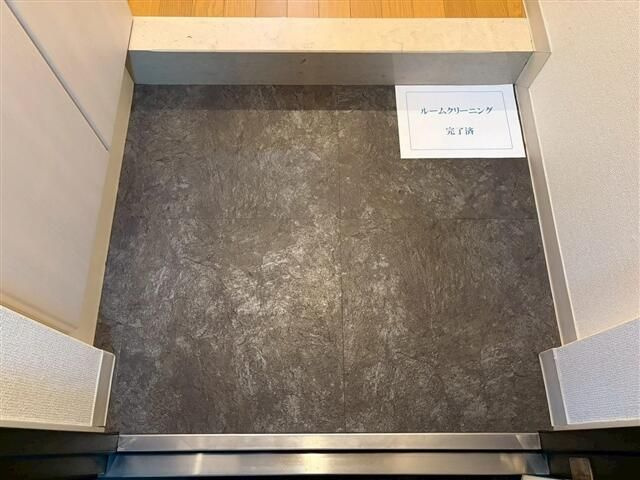 コンフォラス浅草の玄関