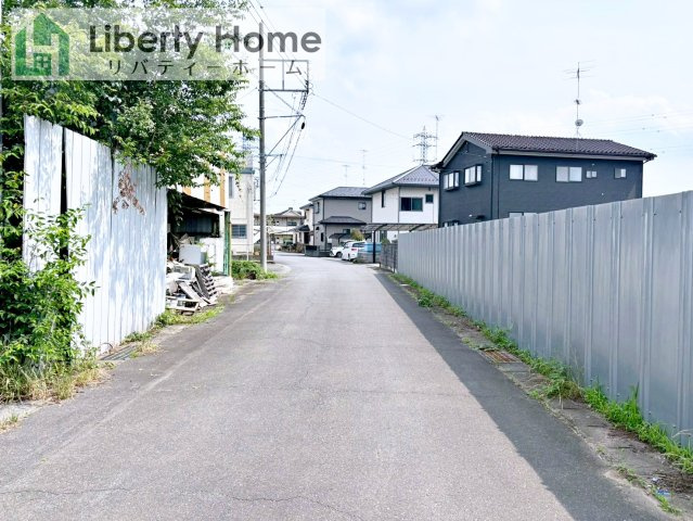 第1下妻市下妻丁　新築戸建　2号棟の前面道路含む現地写真
