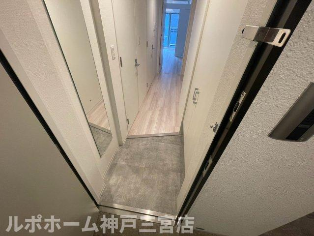 セレニテ神戸ミラクの玄関