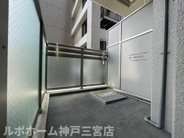 セレニテ神戸ミラクのバルコニー