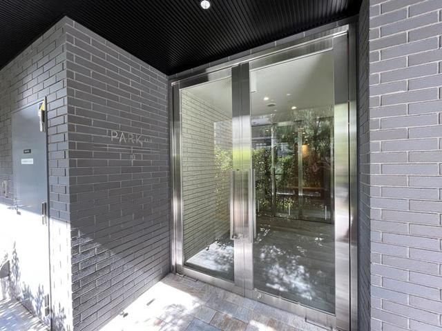 パークアクシス柏のエントランス|落ち着いたエントランスです