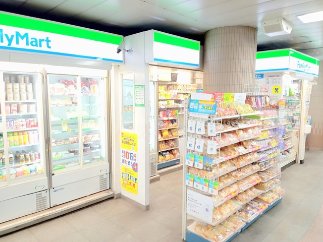 メゾン　ブランシェのその他|ファミリーマート都営線中野坂上駅店