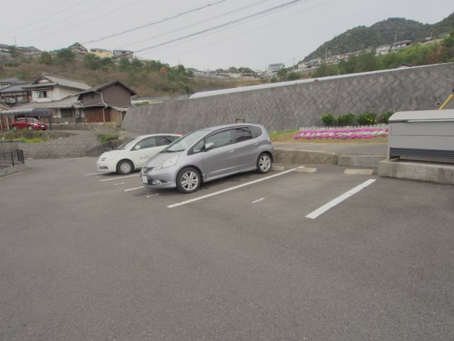 ベルクレストの駐車場