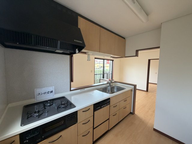 東村山市恩多町　二世帯住宅のキッチン