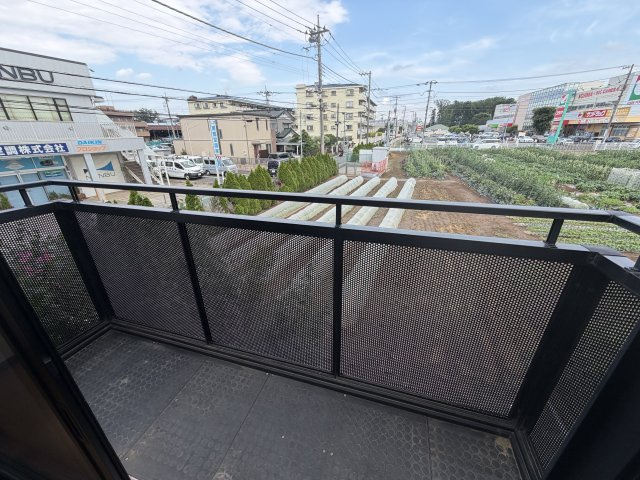 東村山市恩多町　二世帯住宅のバルコニー