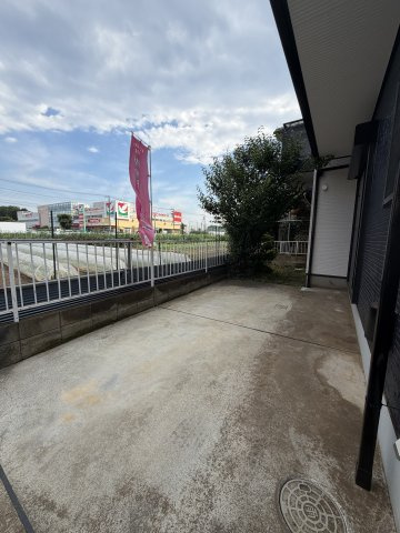 東村山市恩多町　二世帯住宅の駐車場