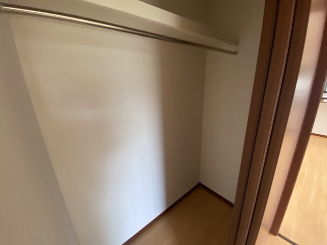 東村山市恩多町　二世帯住宅の収納