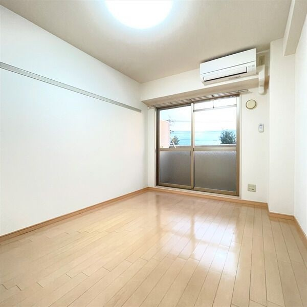 Sun State池花の内装