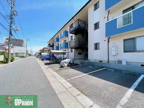 パテオ林の駐車場
