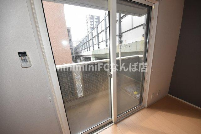 グランシャリオ夕陽丘のバルコニー