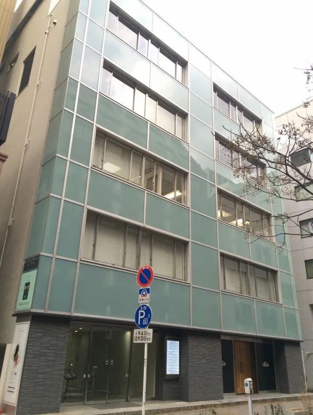 馬車道DOMONビルの外観