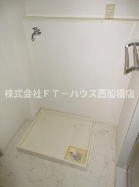 ロイヤルマンション市川の洗面所