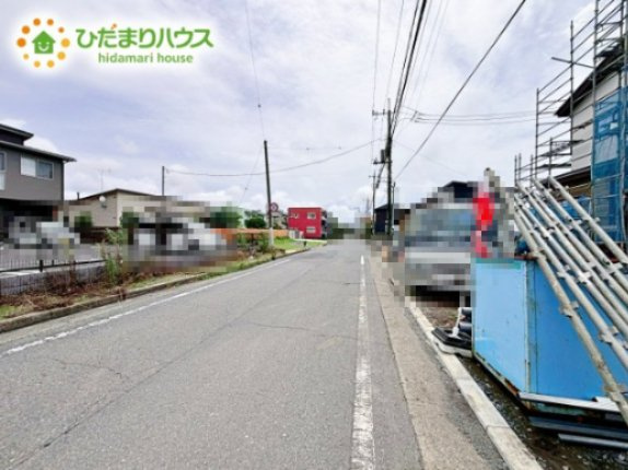 【前面道路含む現地写真】 | 水戸市吉沢町5期　新築戸建　1号棟 | 車通りも少ないので運転が苦手な方でも安心して駐車できます