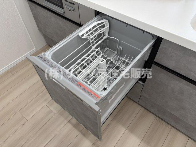 ルネヒューマンズガーデン枚方の設備|食器洗い乾燥機
■物件内覧・資金計画相談・住宅ローン相談、リフォーム相談、お問合せ受付中■
※当日・翌日のご内覧、ご相談はお電話でのお問合せがスムーズです！