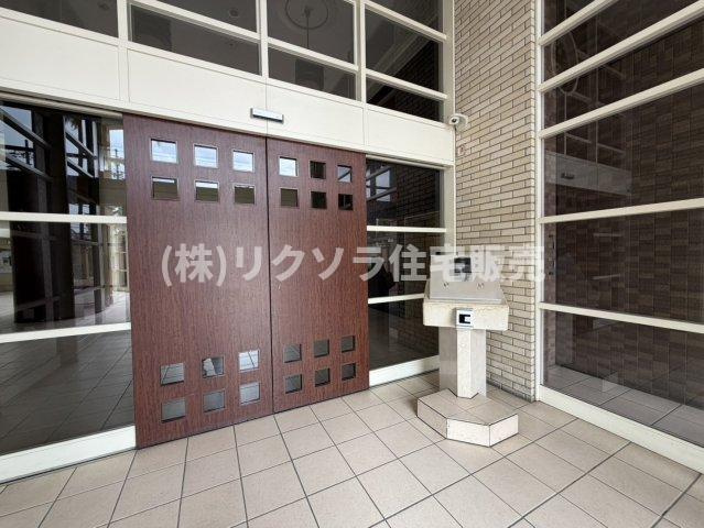 ルネヒューマンズガーデン枚方の防犯設備|オートロック付き
■物件内覧・資金計画相談・住宅ローン相談、リフォーム相談、お問合せ受付中■
※当日・翌日のご内覧、ご相談はお電話でのお問合せがスムーズです！