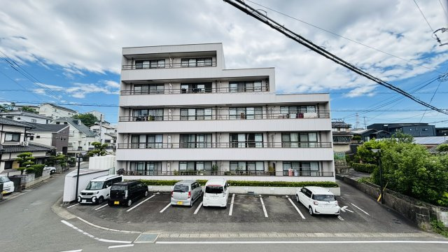 セイホーハイツ筑紫の駐車場